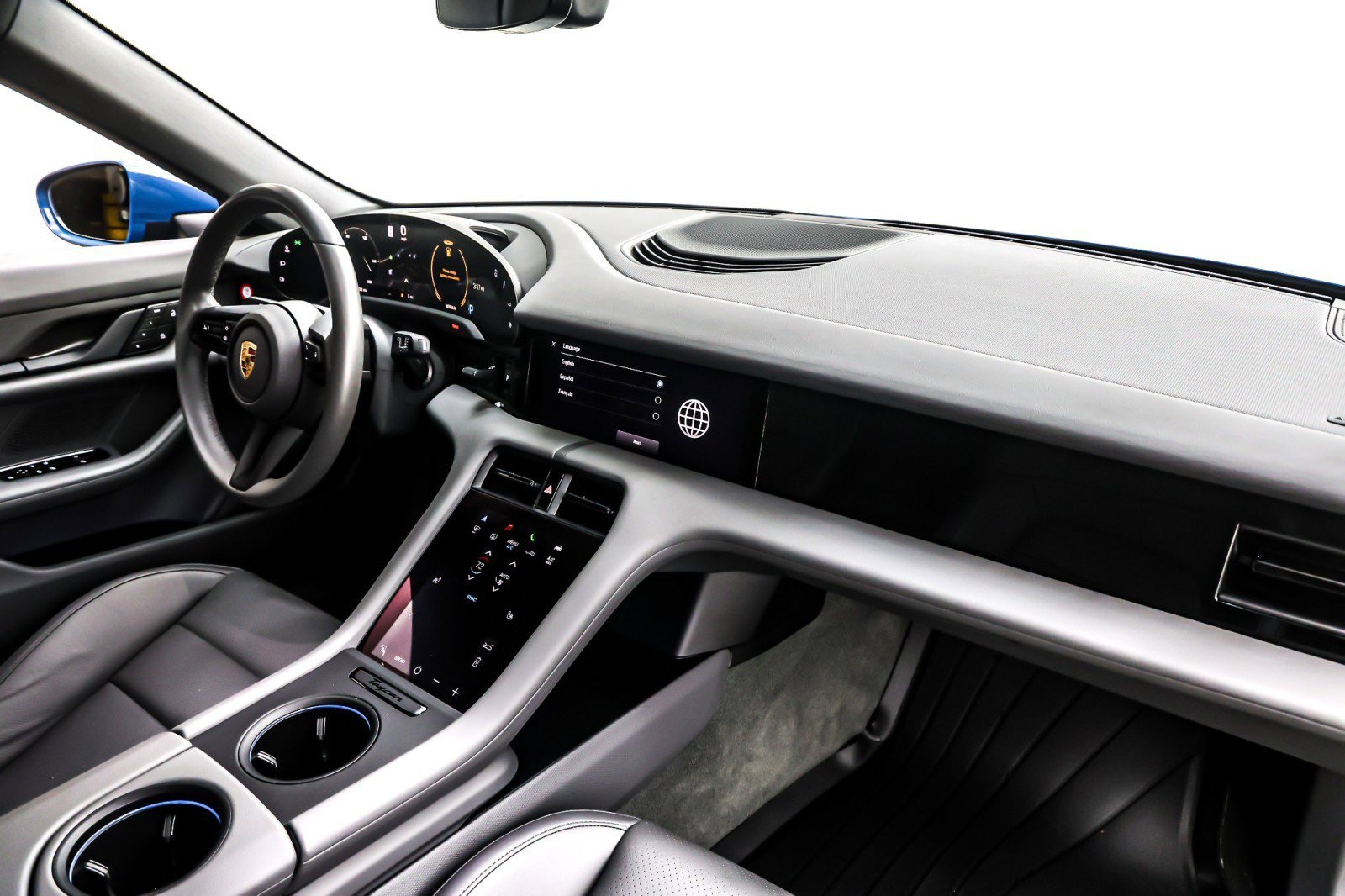 Used 2023 Porsche Taycan RWD image 17