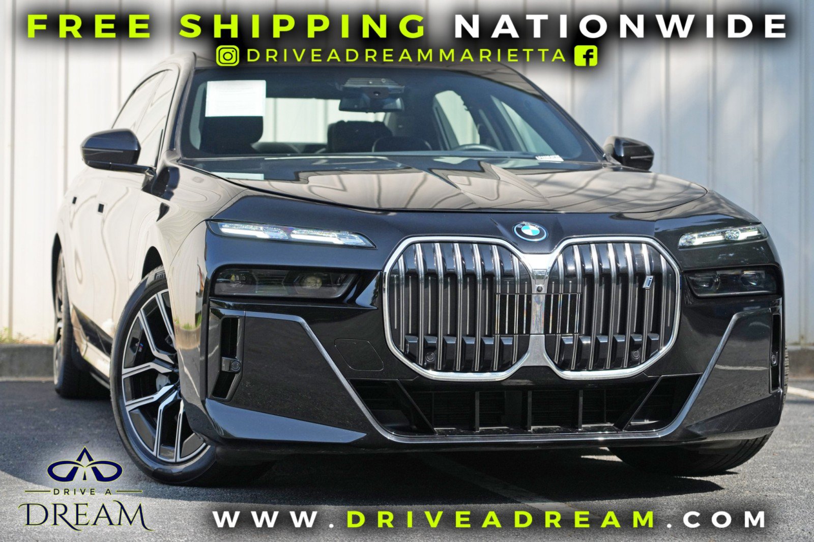 Used 2023 BMW i7 xDrive60 w/ Executive Package 2 AWD/4WD image 2