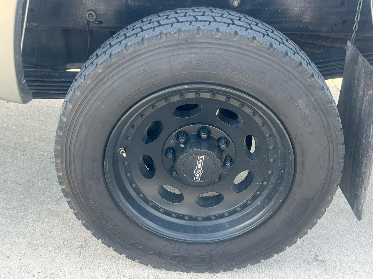 Used 2002 Chevrolet Silverado 2500 LS w/ Off-Road Skid Plate Pkg AWD/4WD image 17