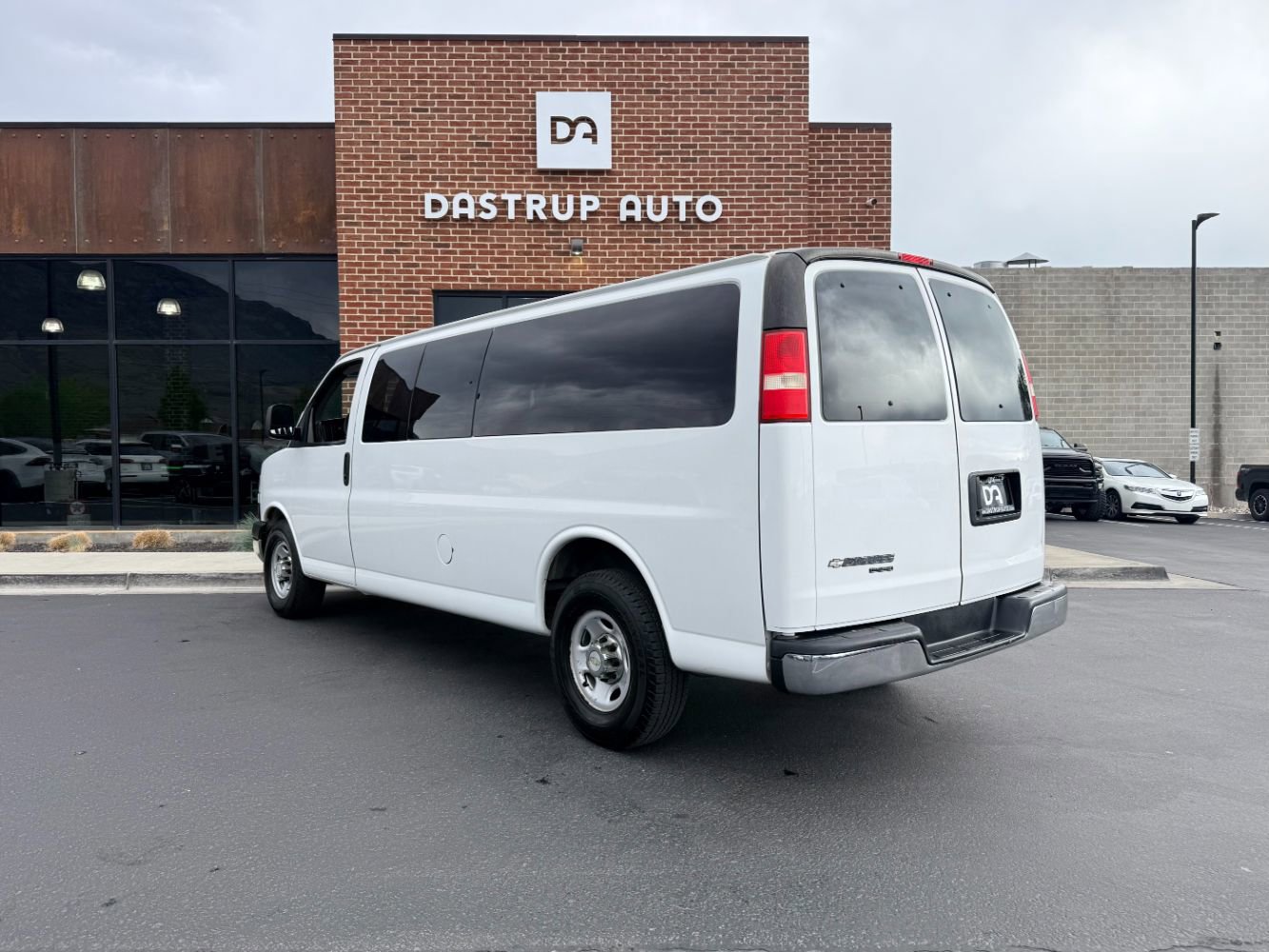 Used 2014 Chevrolet Express 3500 LT w/ LT Preferred Equipment Group image 5