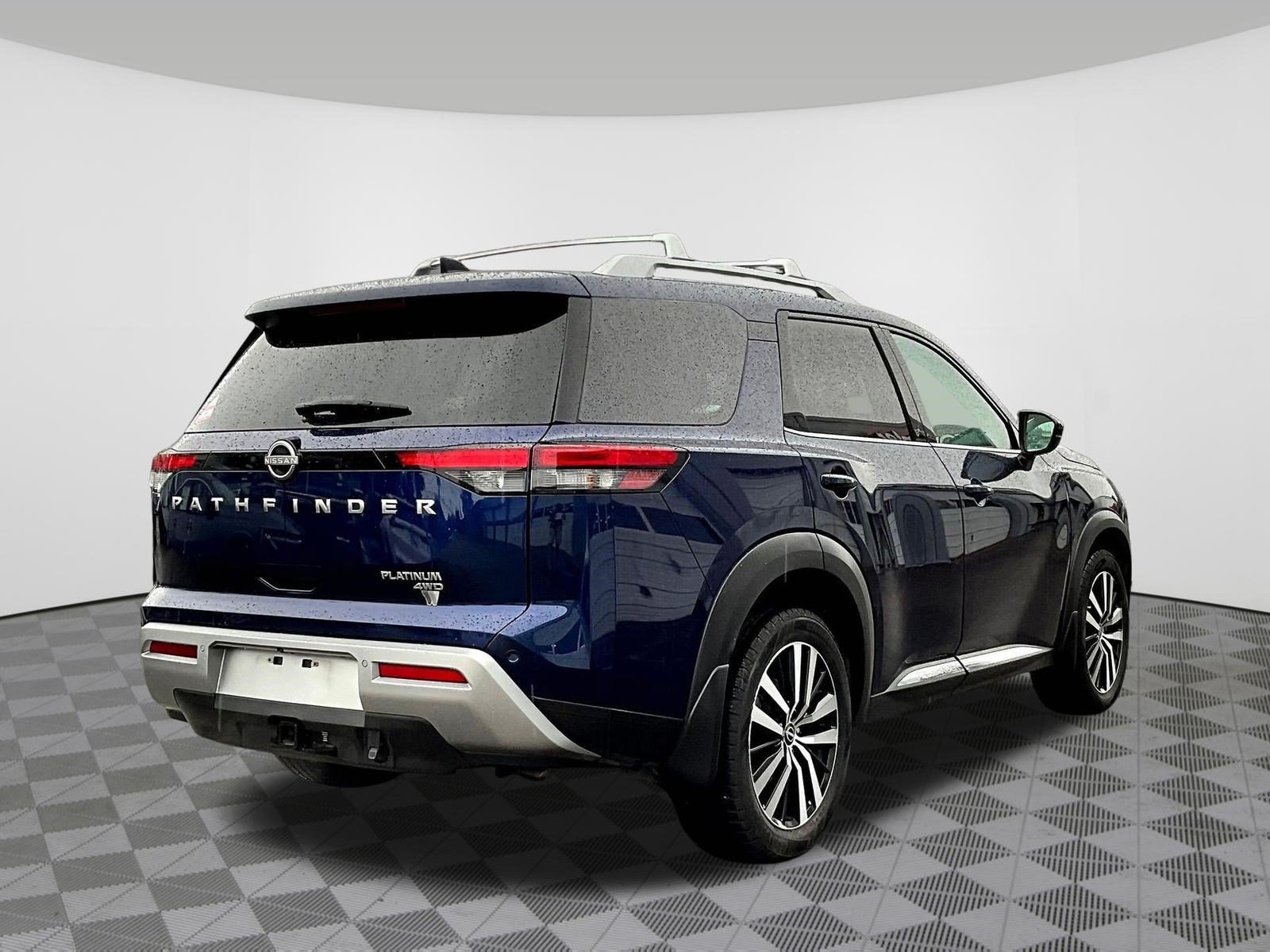 Certified 2024 Nissan Pathfinder Platinum w/ Cargo Package AWD/4WD image 6