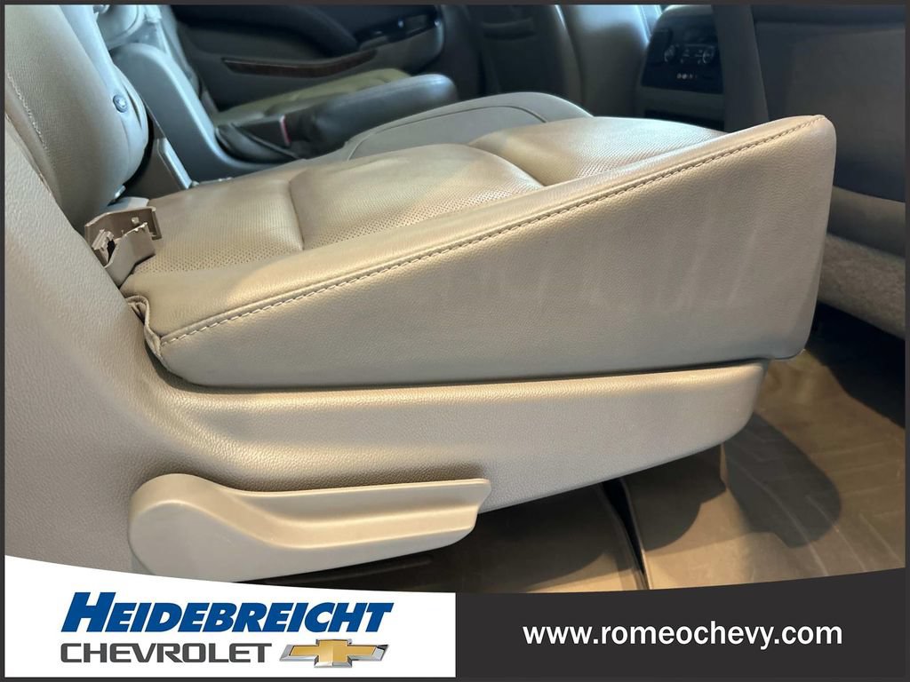 Used 2016 Chevrolet Suburban LTZ AWD/4WD image 37