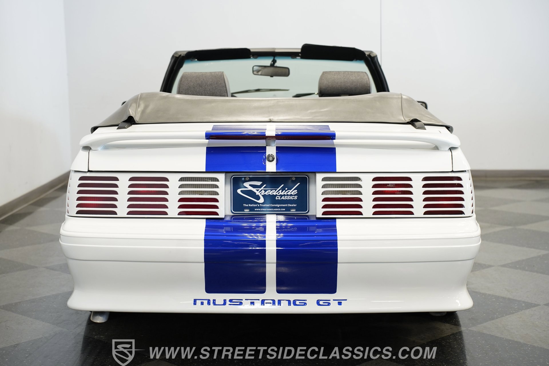 Used 1989 Ford Mustang GT RWD image 10