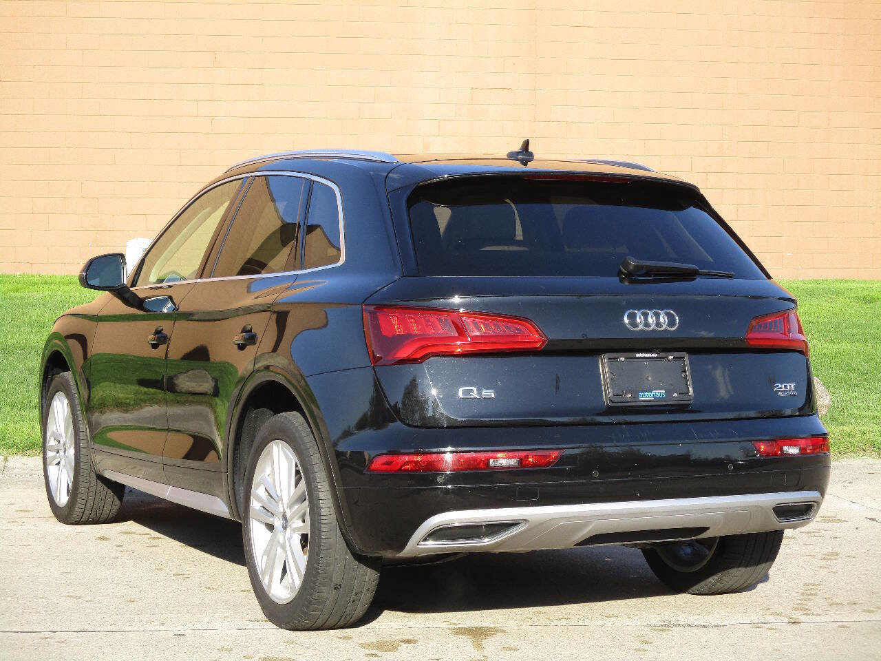 Used 2018 Audi Q5 2.0T Premium Plus AWD/4WD image 5