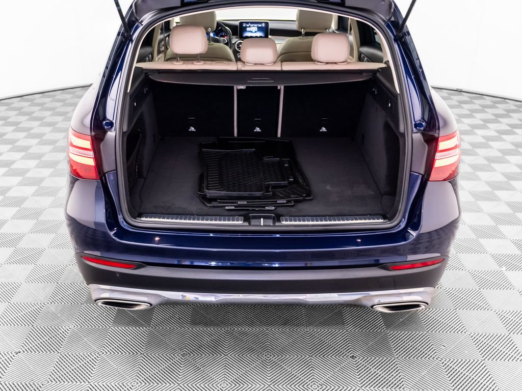 Used 2019 Mercedes-Benz GLC 300 4MATIC image 33