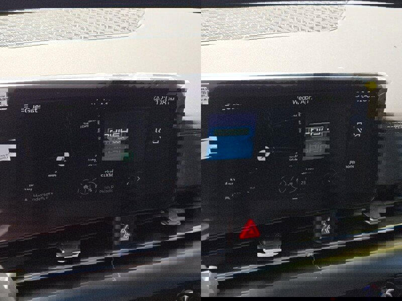 New 2025 Kia Carnival SX Prestige image 14