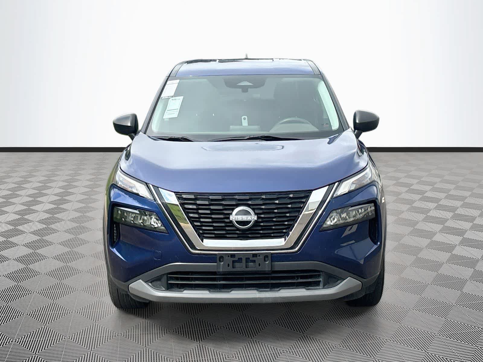 Used 2023 Nissan Rogue S FWD image 2