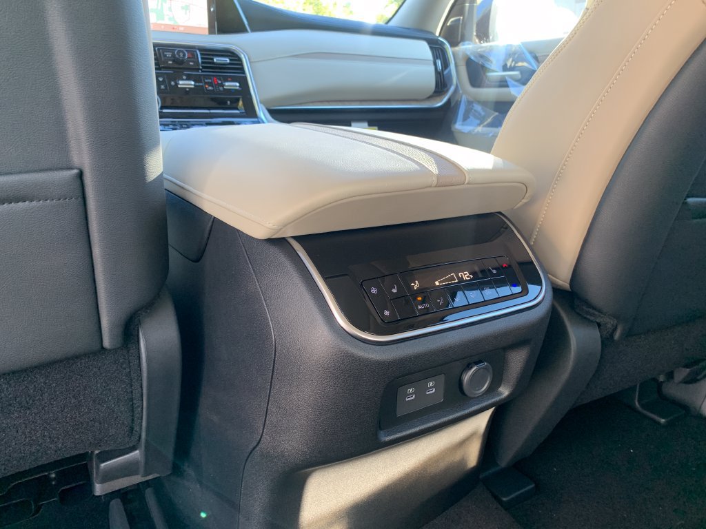 New 2026 Nissan Armada Platinum RWD image 31