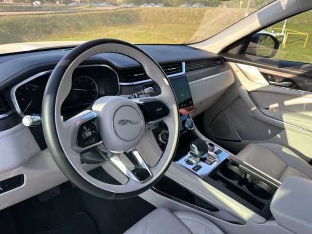 Used 2021 Jaguar F-PACE S image 8