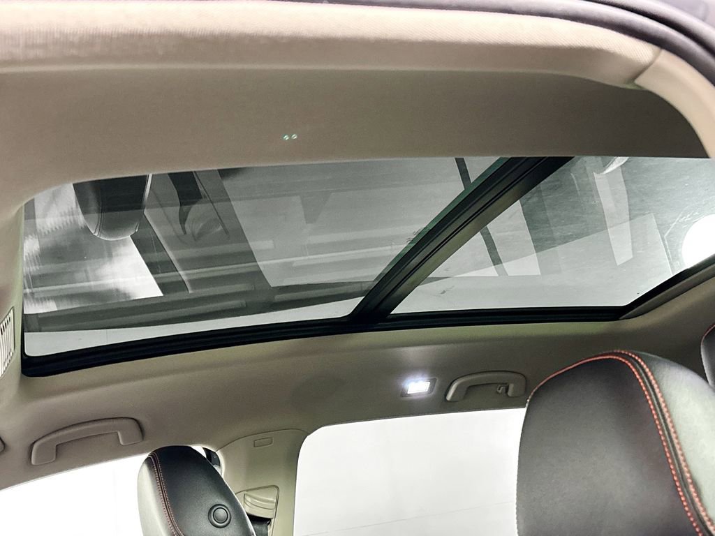 Certified 2025 Volkswagen Atlas Peak Edition SE image 18