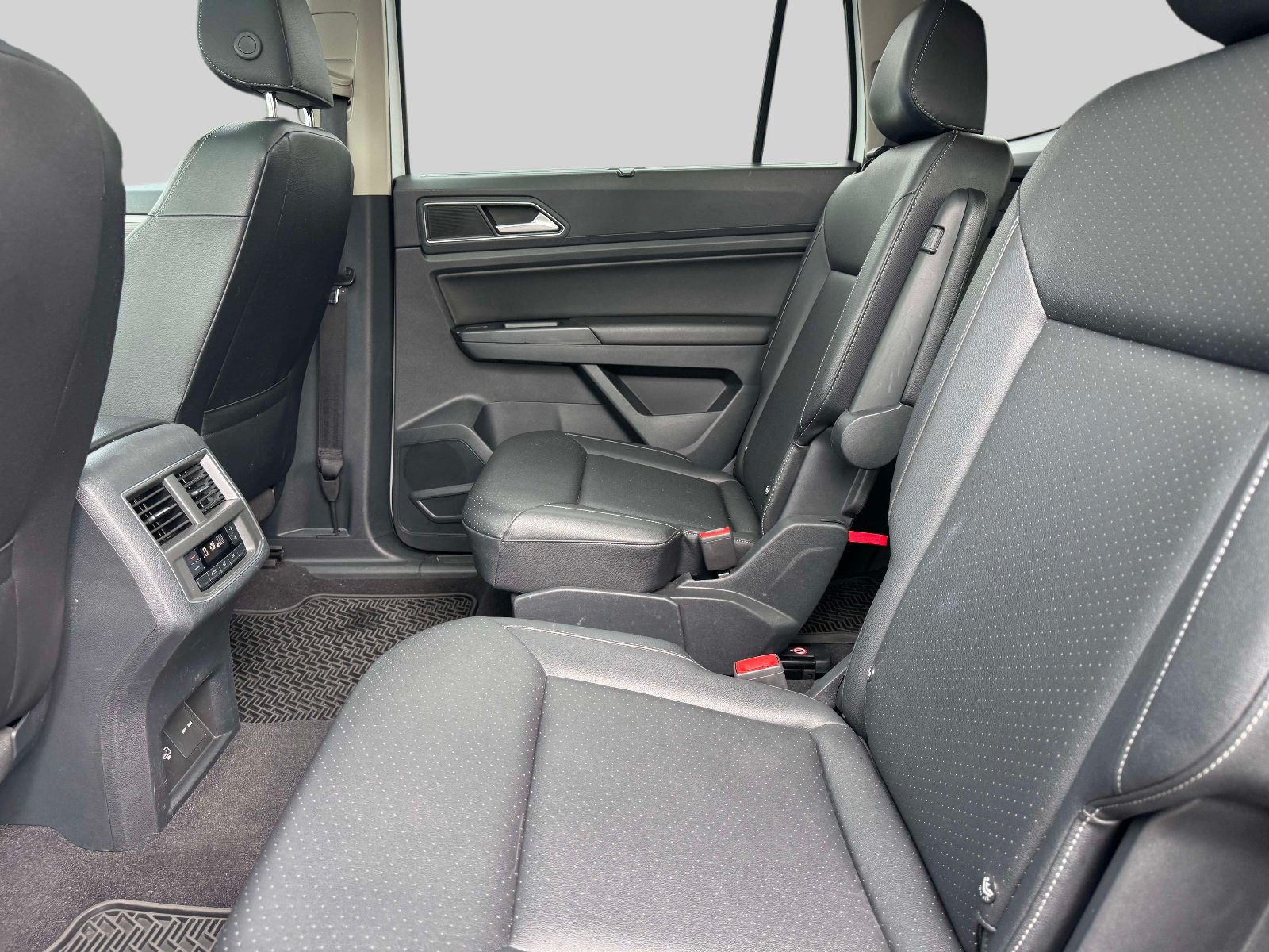 Used 2019 Volkswagen Atlas SEL AWD/4WD image 14
