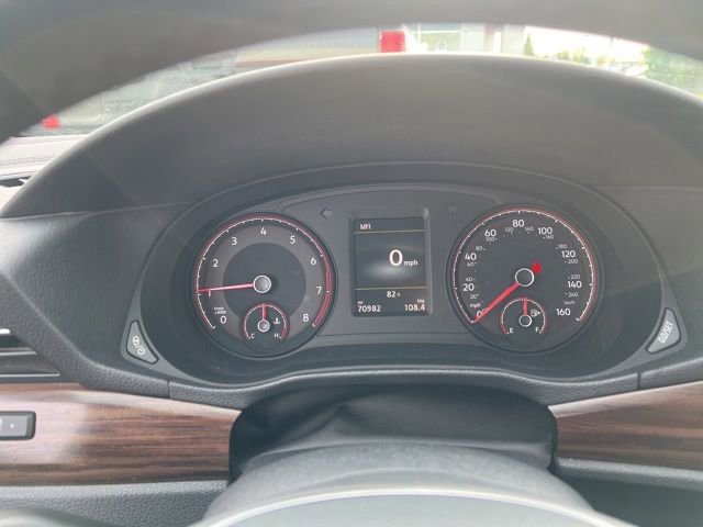 Used 2020 Volkswagen Passat 2.0T SEL FWD image 15