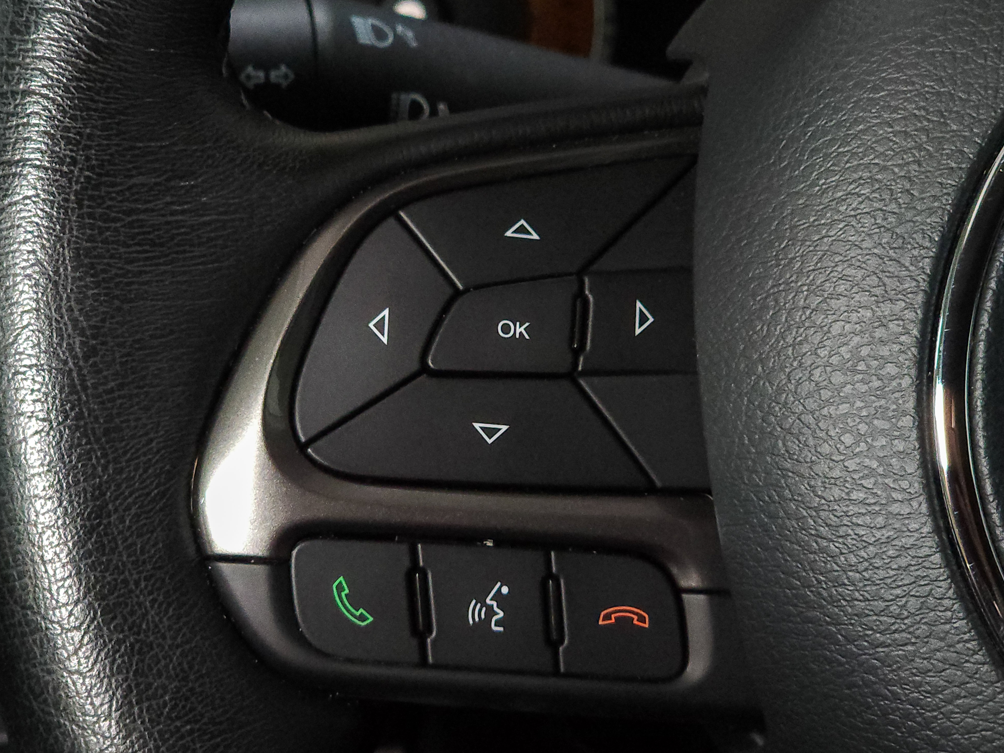 Used 2021 Jeep Renegade Limited image 24