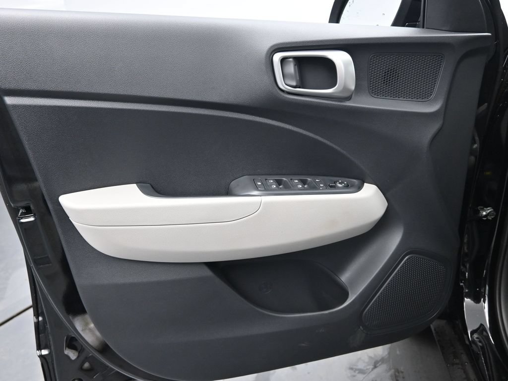 New 2026 Hyundai Venue SEL FWD image 22
