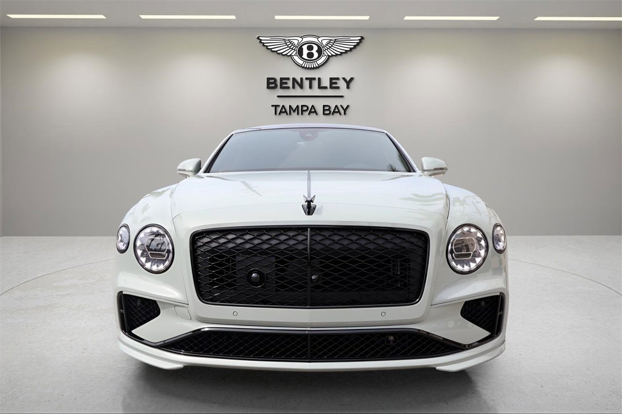 New 2025 Bentley Flying Spur Plug-In Hybrid image 2