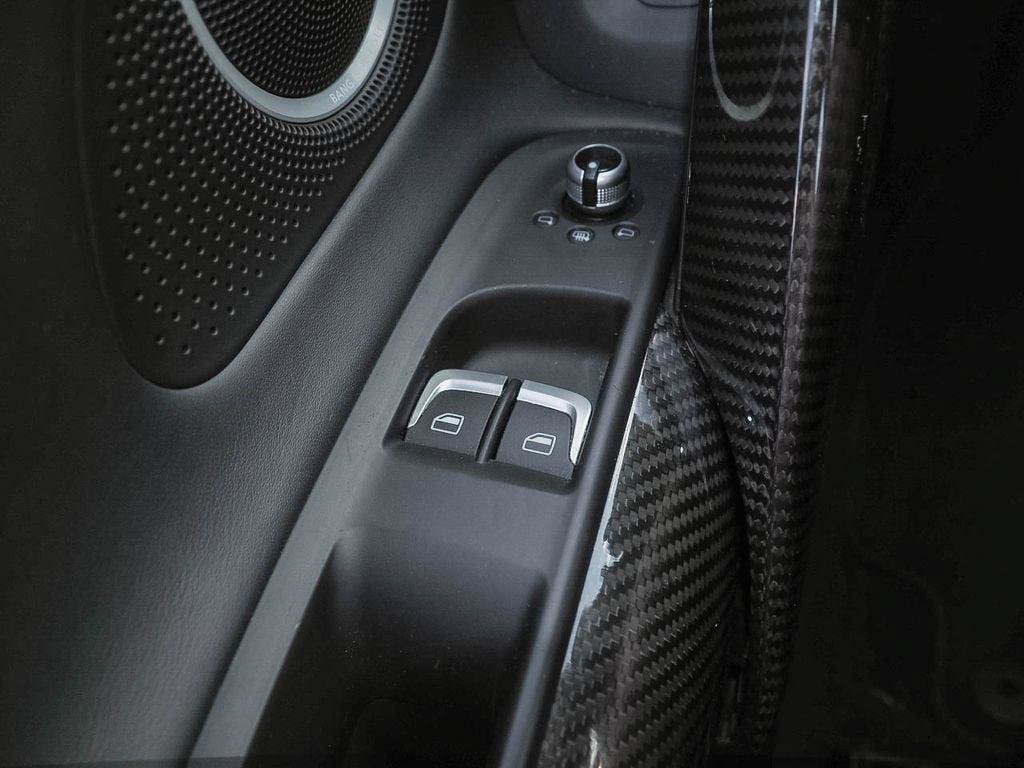 Used 2015 Audi R8 V8 AWD/4WD image 23