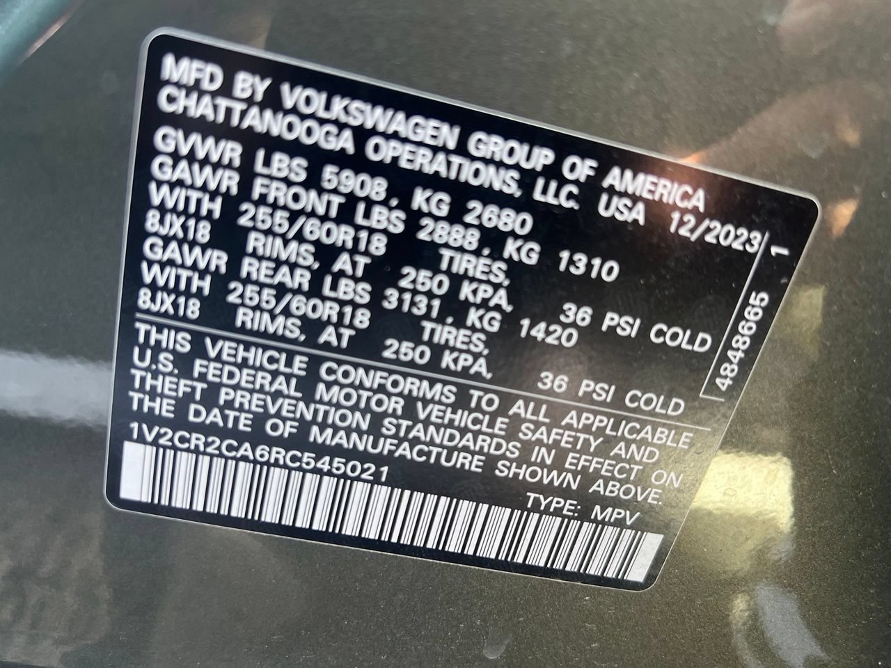 Used 2024 Volkswagen Atlas Peak Edition SE AWD/4WD image 11
