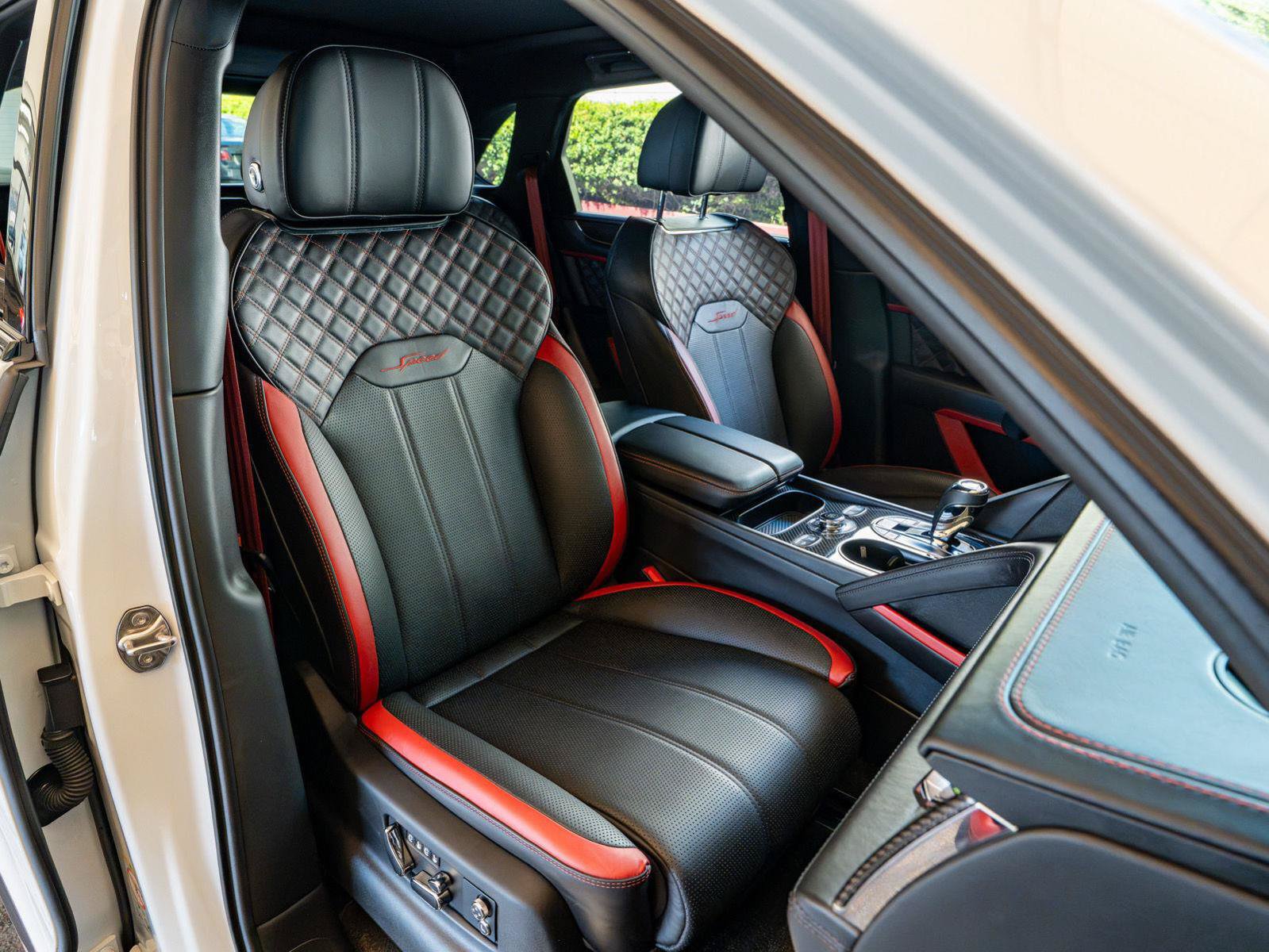 Used 2022 Bentley Bentayga Speed AWD/4WD image 23