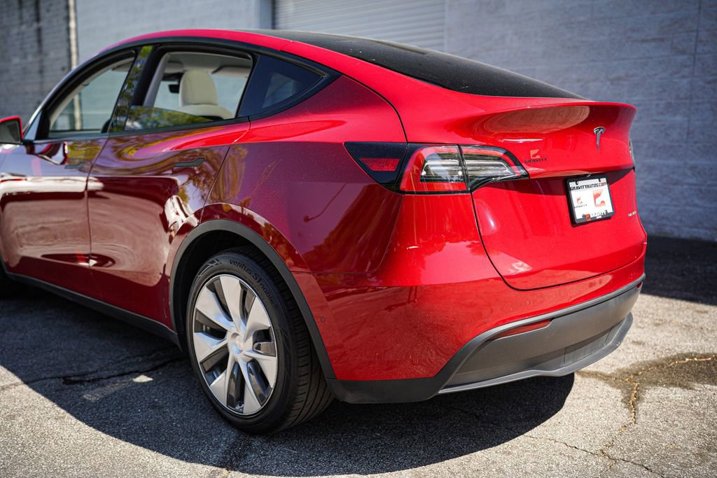 Used 2021 Tesla Model Y Long Range AWD/4WD image 11