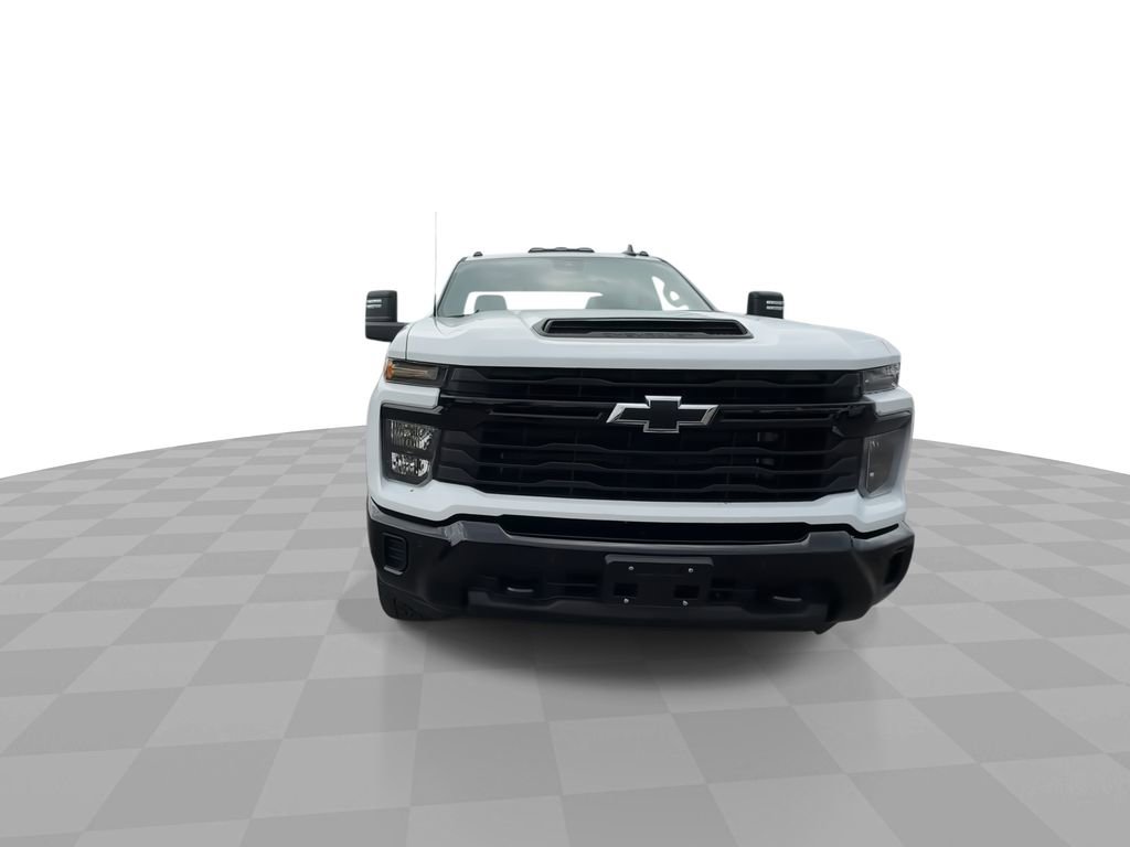 Used 2026 Chevrolet Silverado 2500 Custom w/ Custom Value Package AWD/4WD image 3