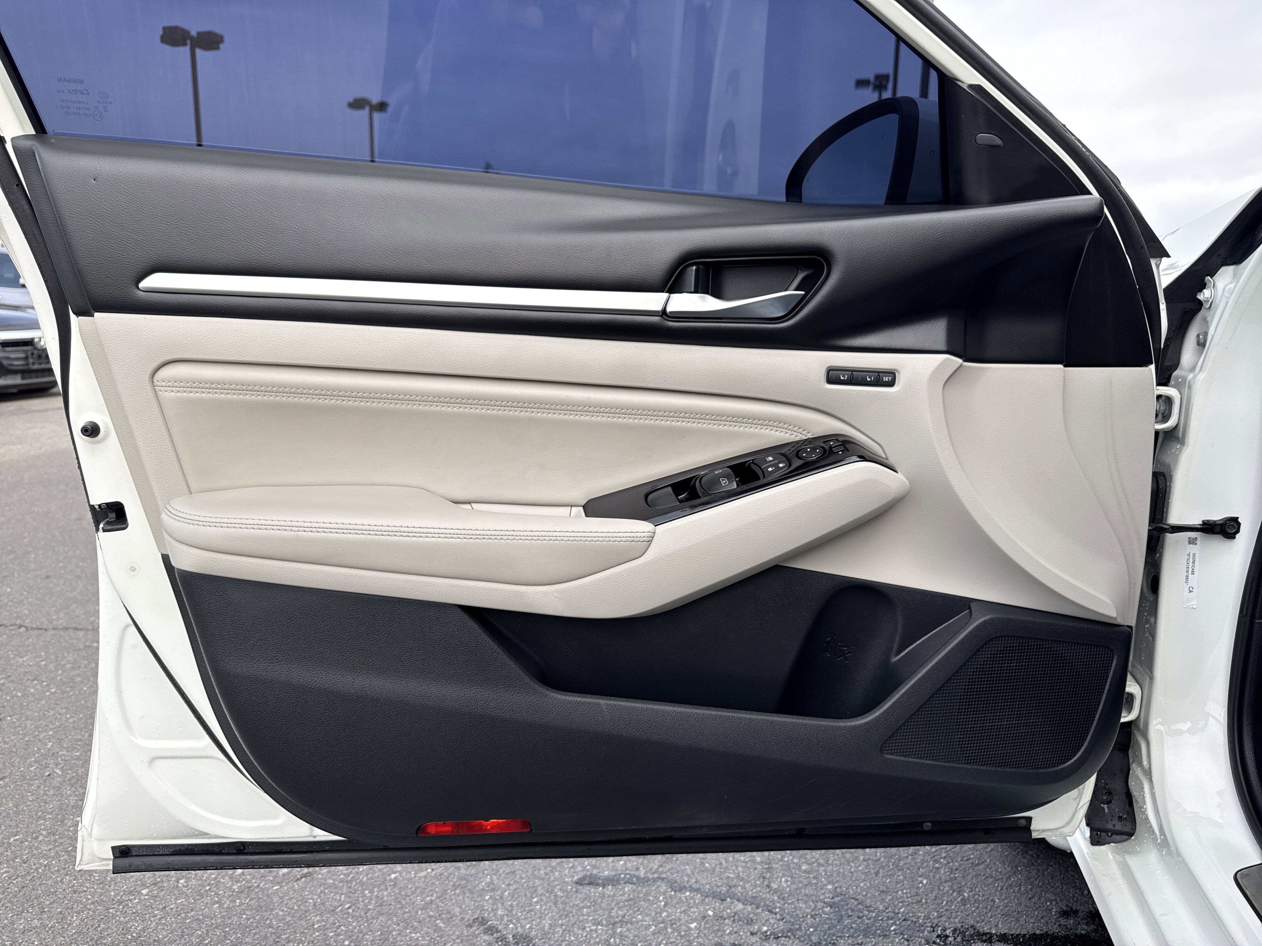 Used 2021 Nissan Altima 2.5 Platinum image 9