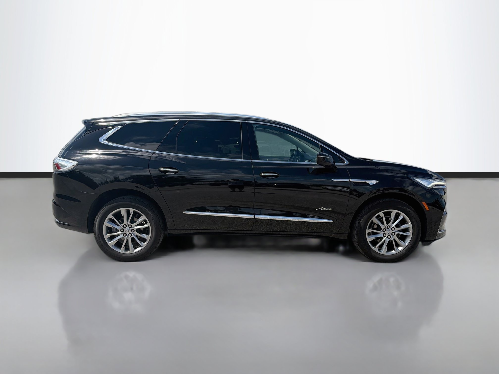 Used 2024 Buick Enclave Avenir w/ Avenir Technology Package FWD image 6