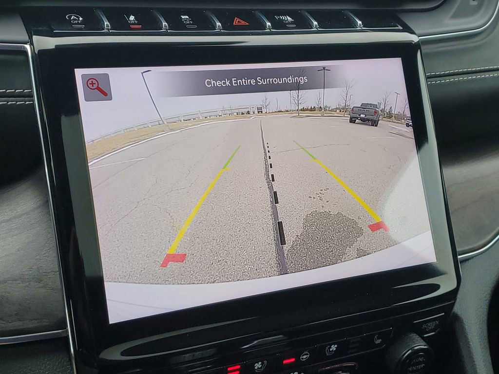 Used 2023 Jeep Grand Cherokee Overland image 30