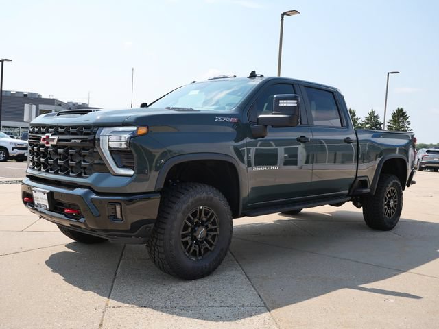 New 2026 Chevrolet Silverado 2500 ZR2 AWD/4WD image 3