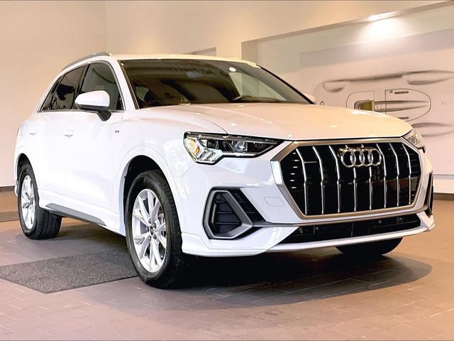 Used 2025 Audi Q3 2.0T Premium Plus w/ Premium Plus Package AWD/4WD image 1