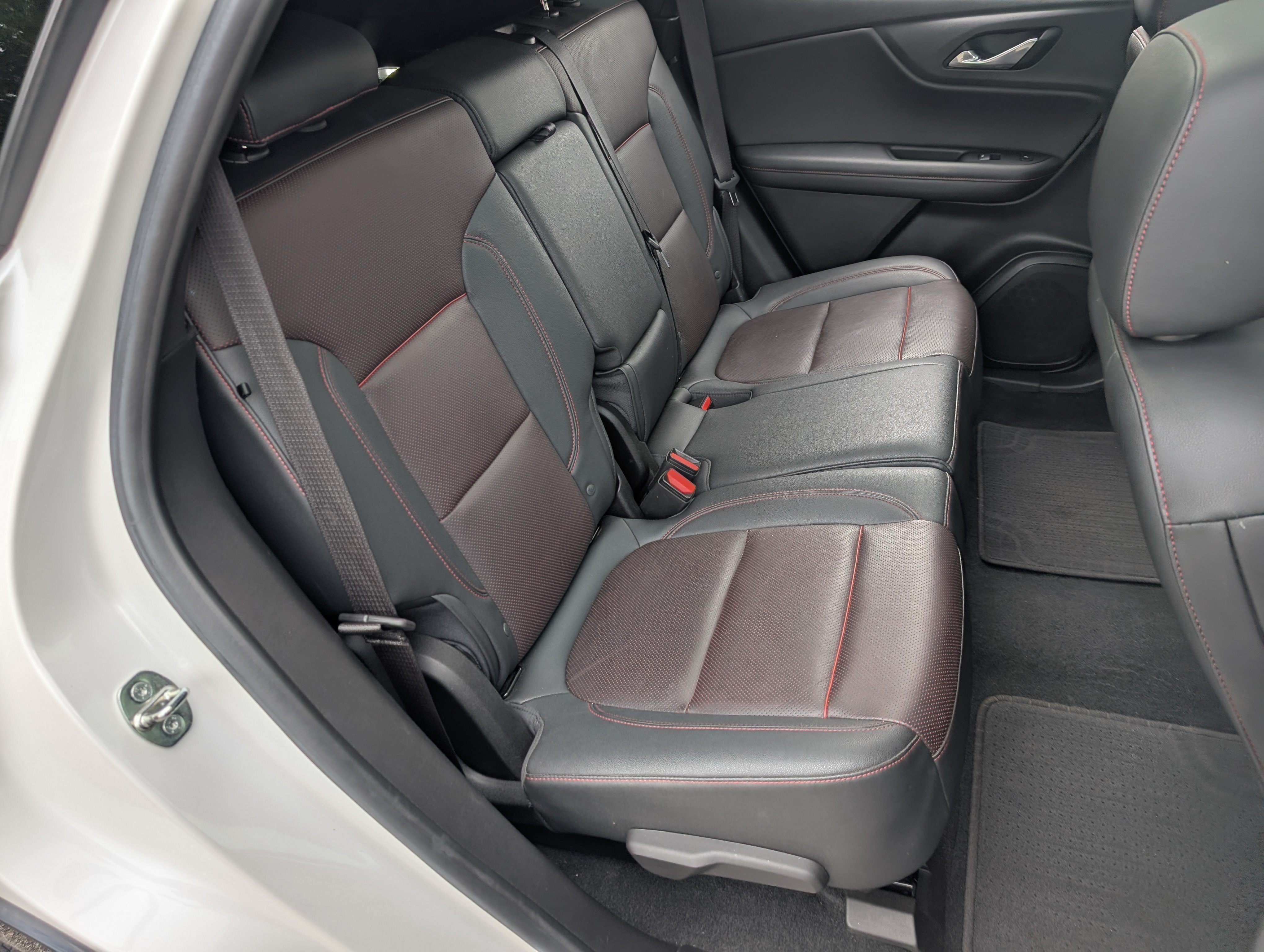 Used 2021 Chevrolet Blazer RS w/ Enhanced Convenience Package FWD image 20