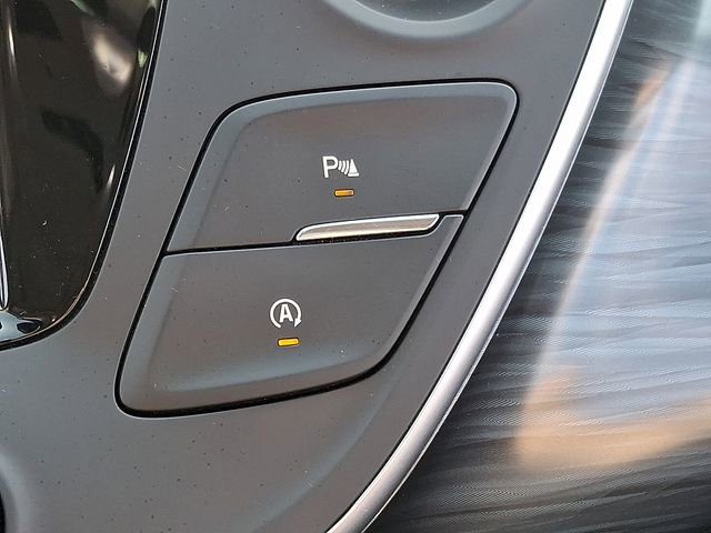 Used 2020 Buick Envision Essence w/ Experience Buick Package image 26