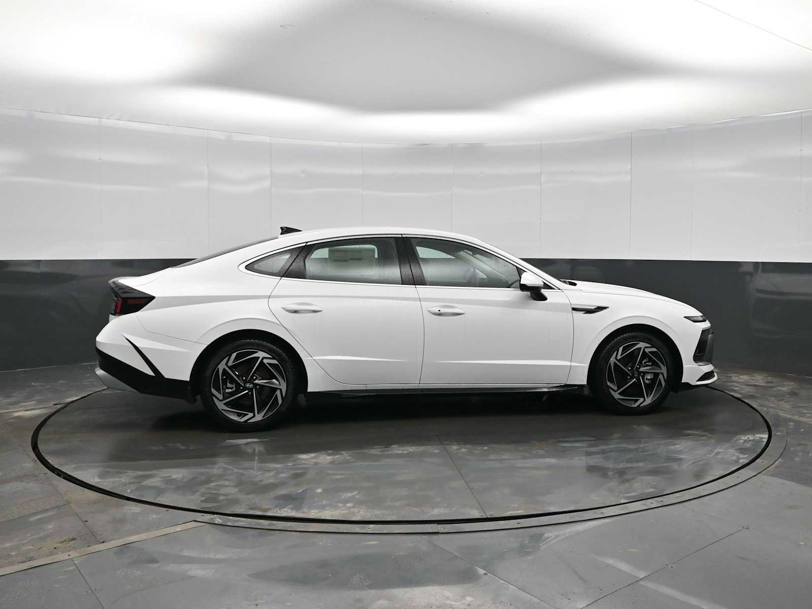 New 2026 Hyundai Sonata SEL image 9