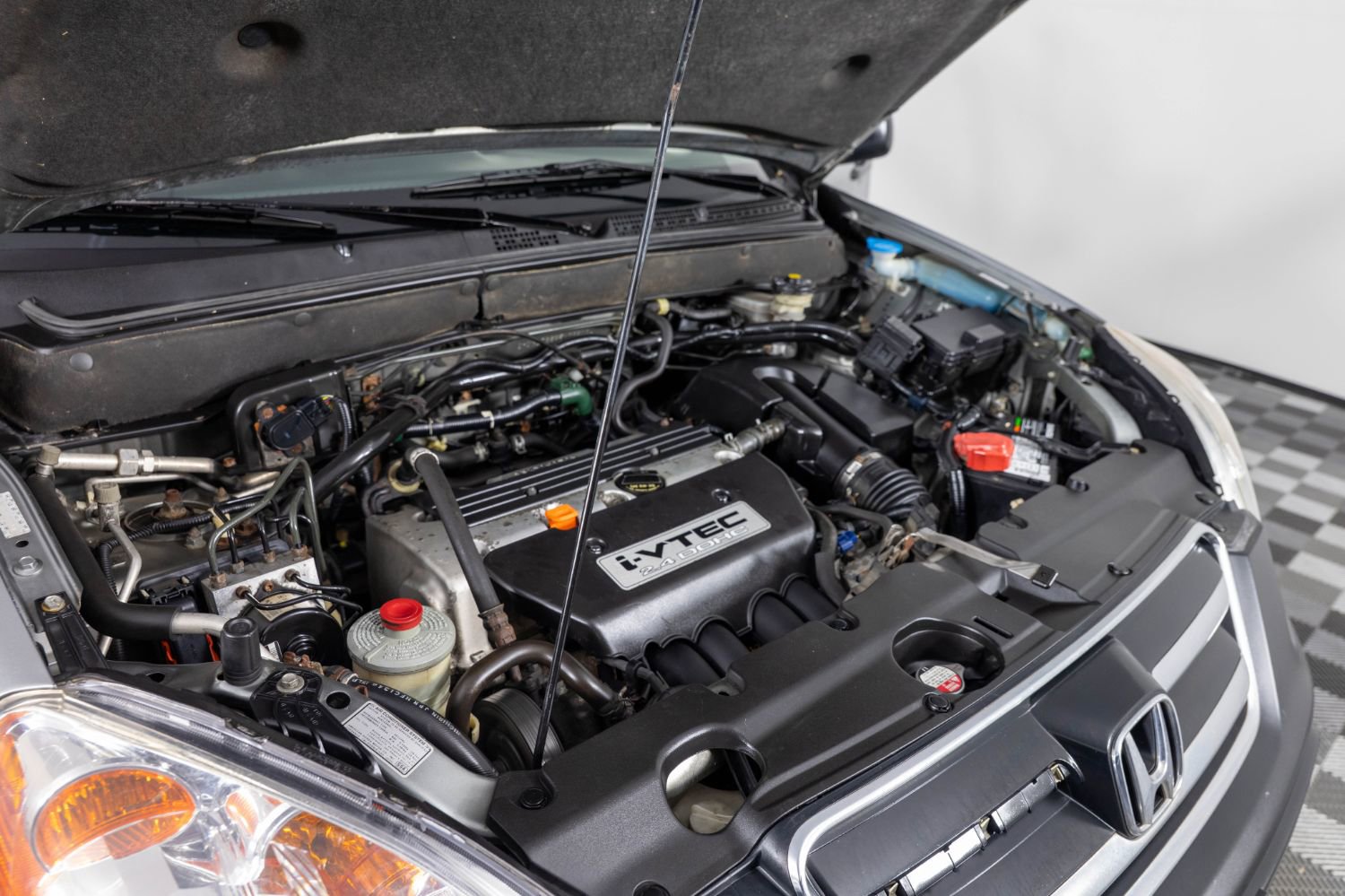 Used 2005 Honda CR-V LX image 37