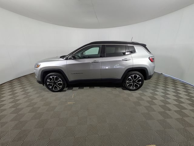 Used 2023 Jeep Compass Limited AWD/4WD image 15