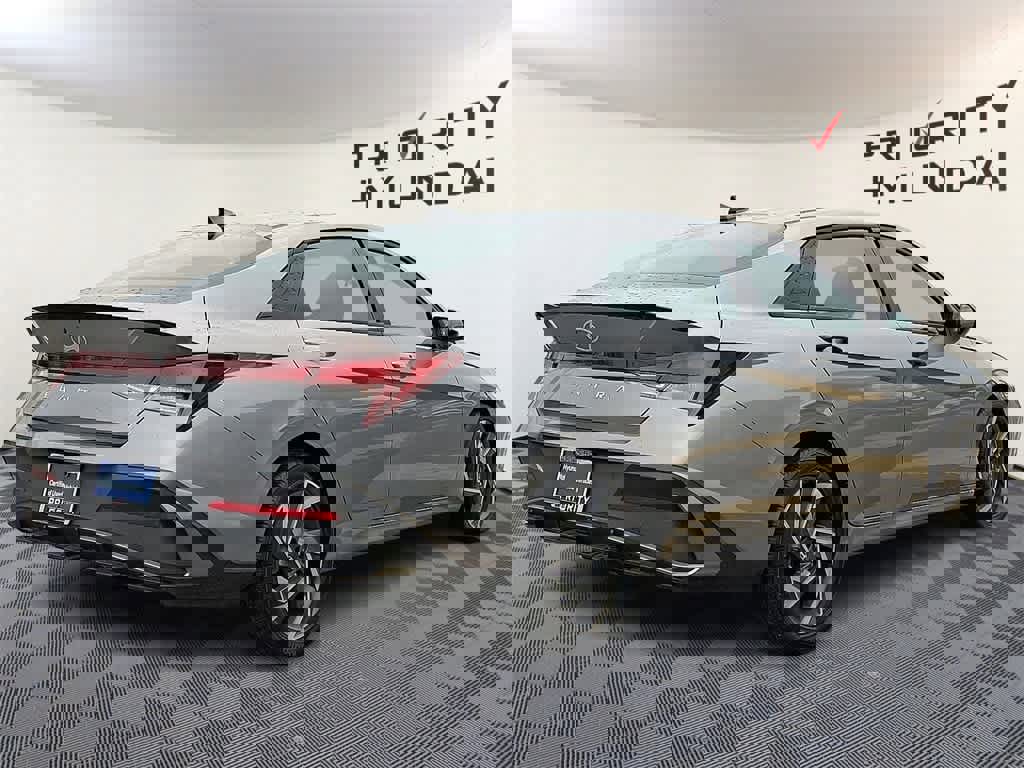 Certified 2025 Hyundai Elantra Sport image 4