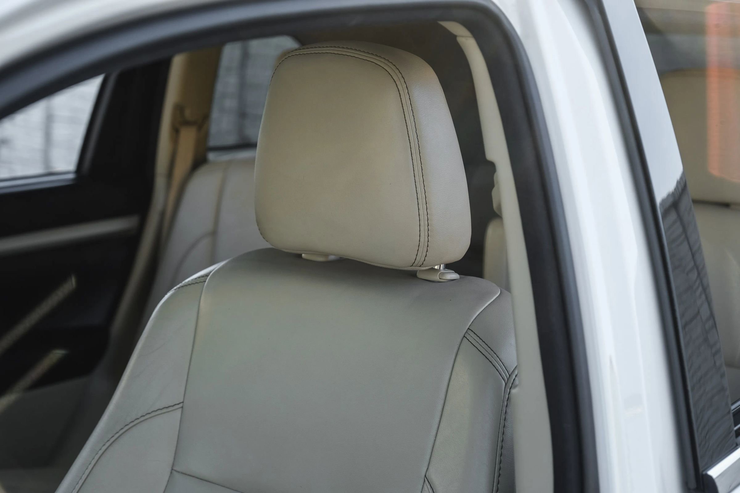 Used 2015 Toyota Highlander XLE image 28