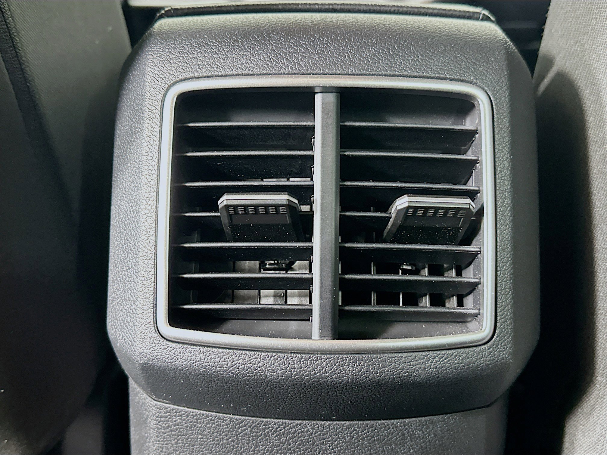 Used 2025 Kia Sportage LX image 26
