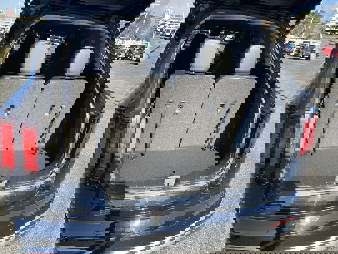 Used 2022 Kia Sorento EX w/ Panoramic Sunroof Package image 25