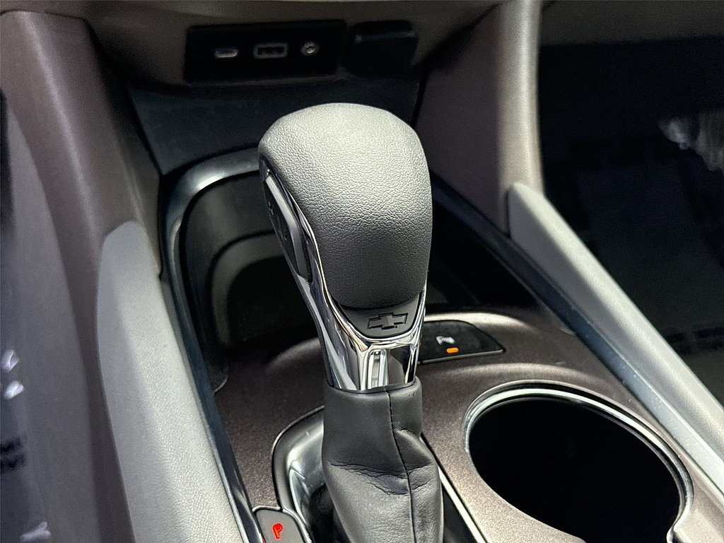 Used 2025 Chevrolet Malibu LT FWD image 14