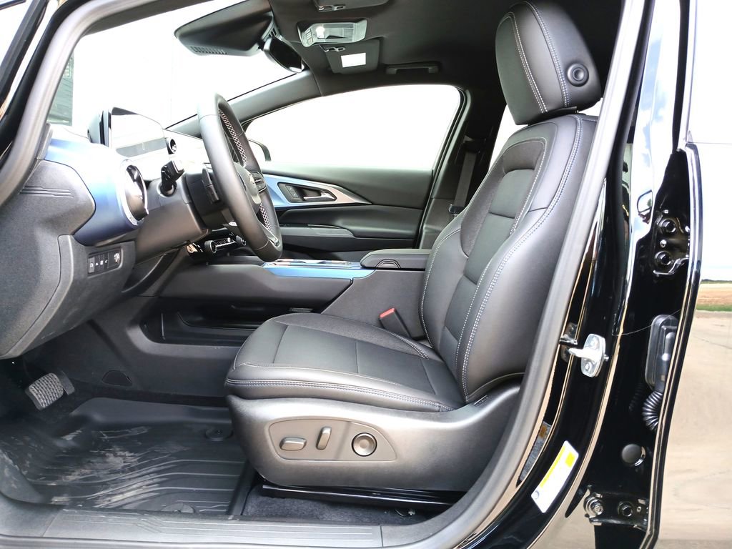 New 2025 Chevrolet Equinox EV LT image 19