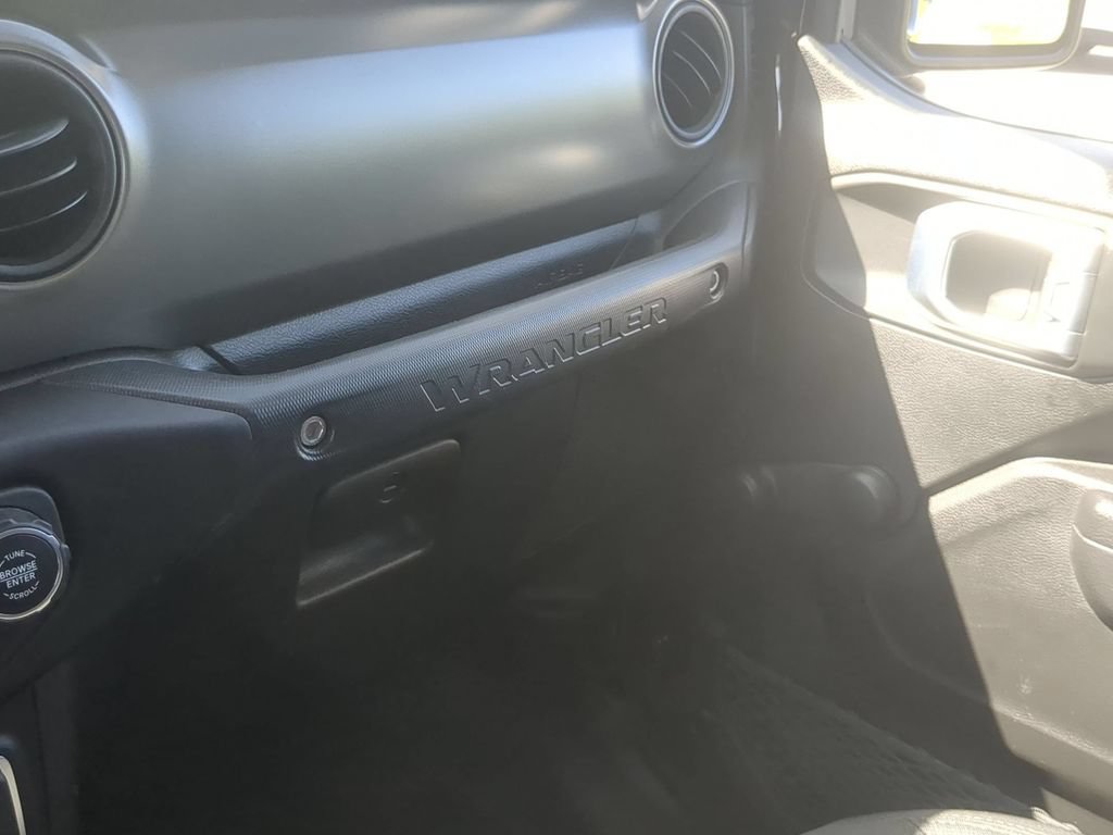 Certified 2023 Jeep Wrangler Unlimited Sport AWD/4WD image 18