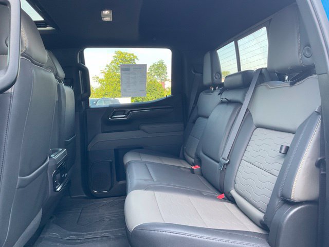 Used 2024 Chevrolet Silverado 1500 ZR2 w/ Technology Package AWD/4WD image 9