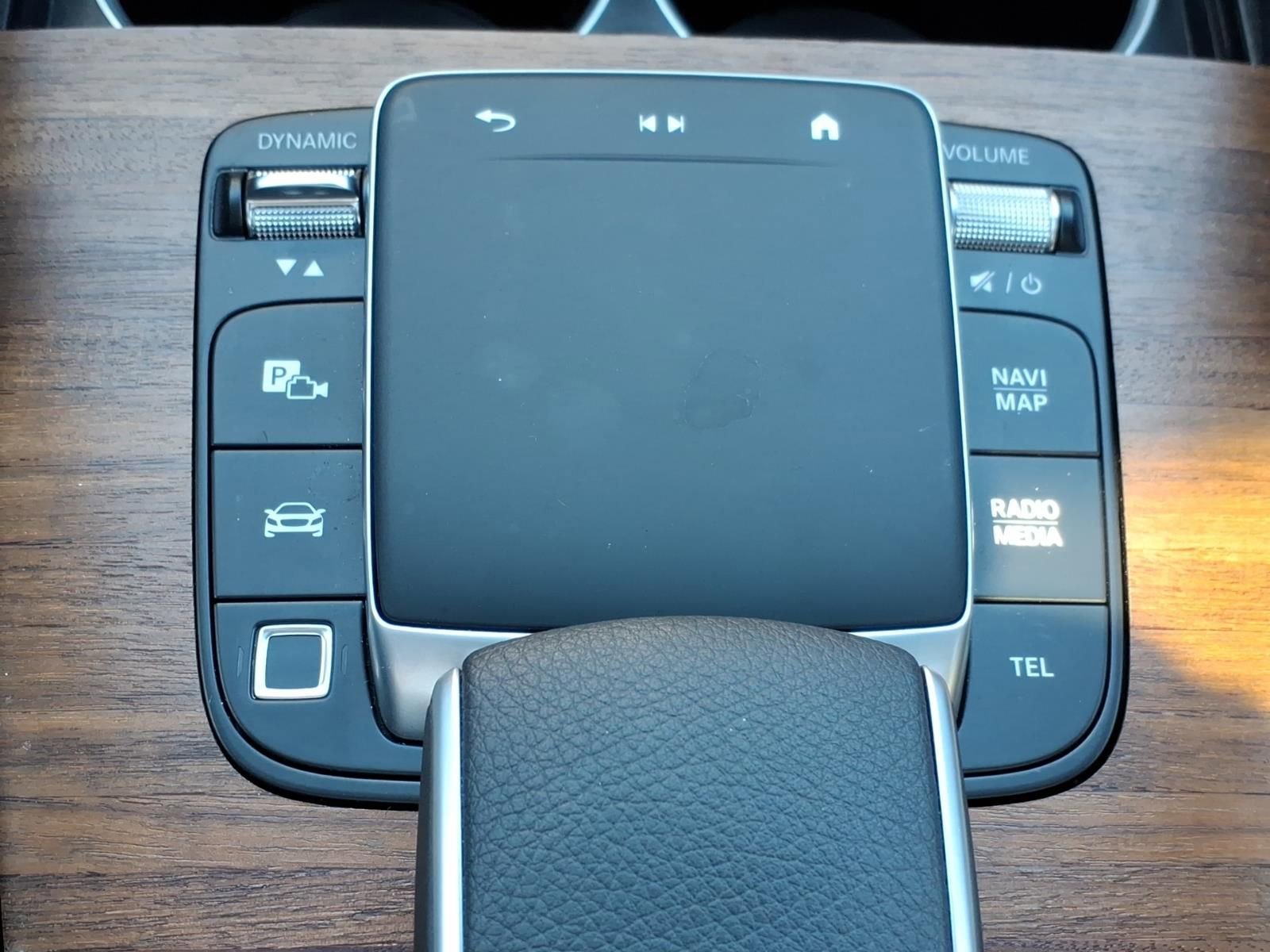 Certified 2025 Mercedes-Benz GLE 450 4MATIC image 21