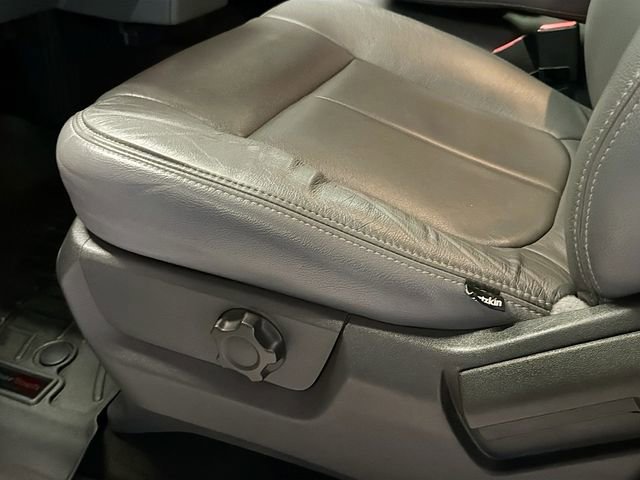 Used 2014 Ford F250 XLT w/ Snow Plow Prep Package image 17