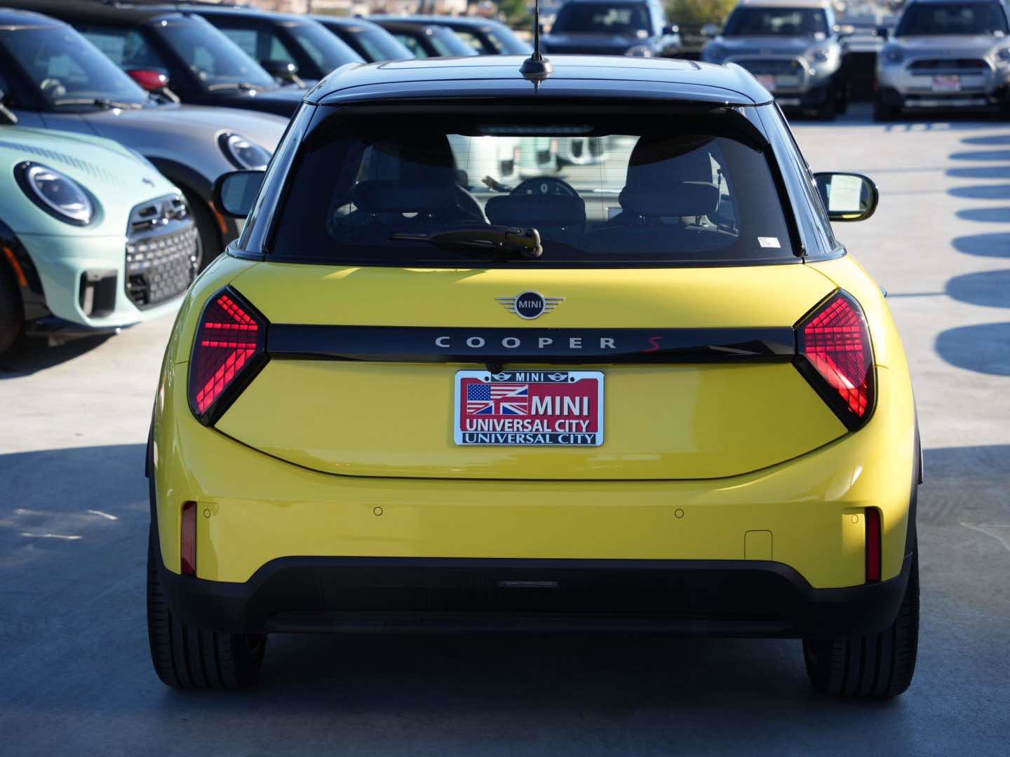 Used 2025 MINI Cooper S image 4