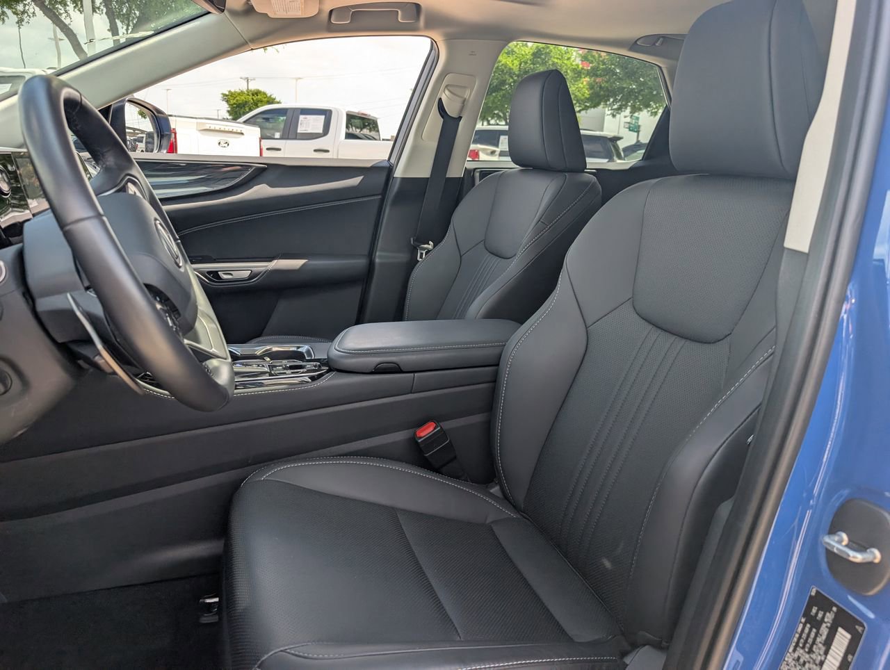 Used 2025 Lexus NX 250 FWD w/ Accessory Package (2T) image 26