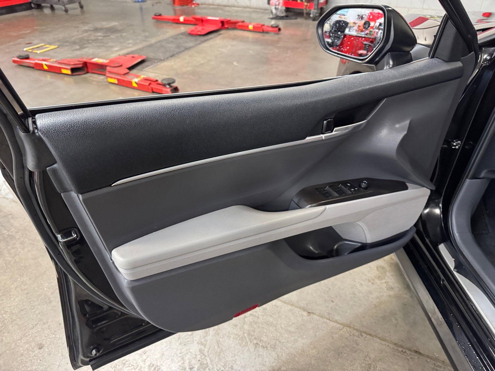 Certified 2023 Toyota Camry LE FWD image 13