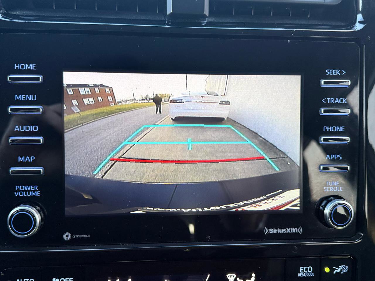 Used 2021 Toyota Prius XLE image 8