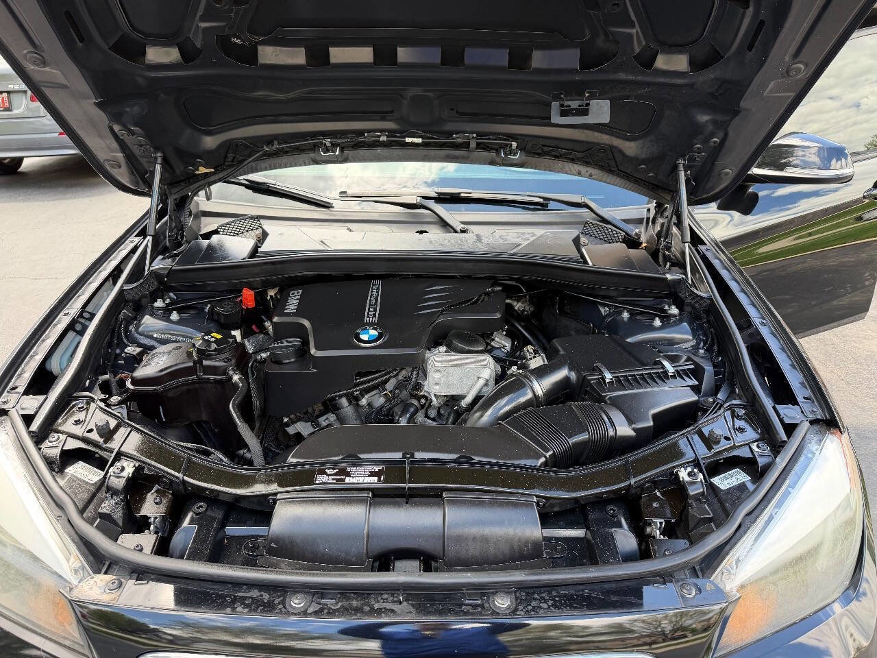 Used 2015 BMW X1 sDrive28i RWD image 9