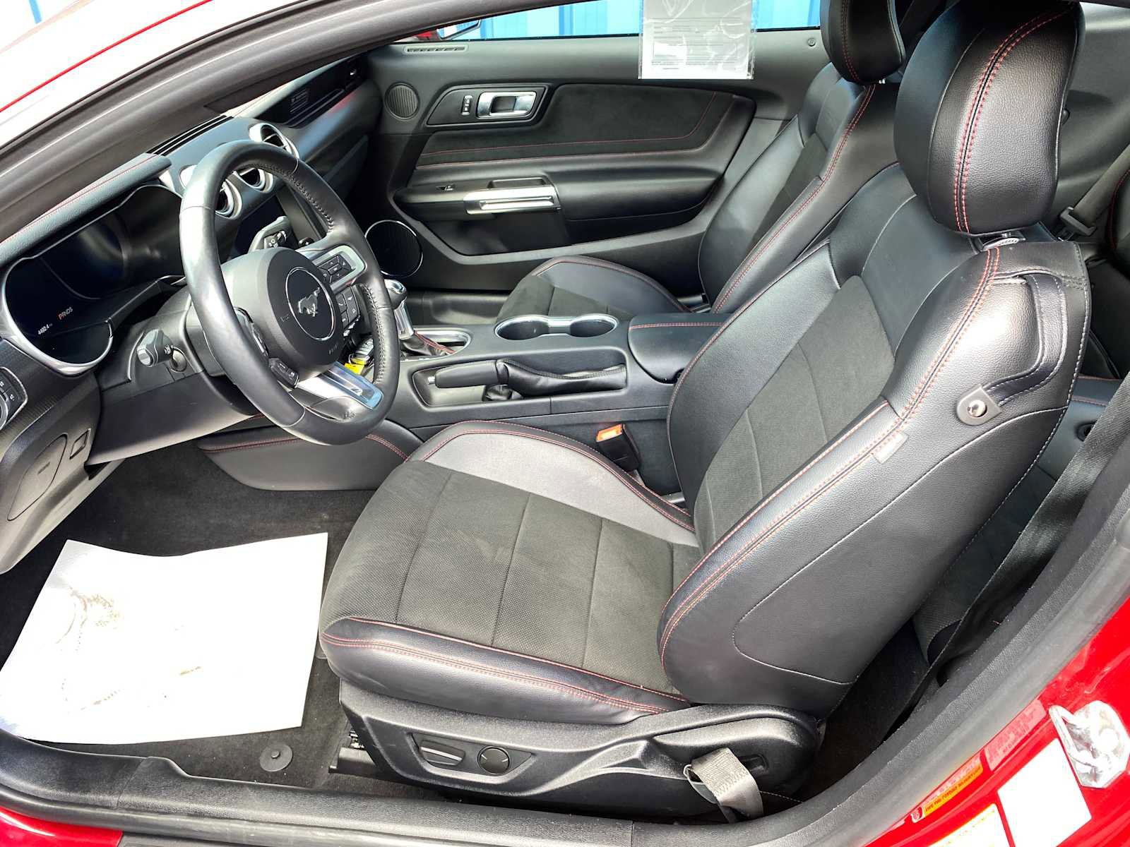 Used 2022 Ford Mustang GT Premium w/ Equipment Group 401A image 8